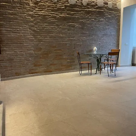 - Broseta 32 Apartment *