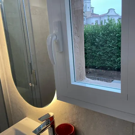 - Broseta 32 Apartment *