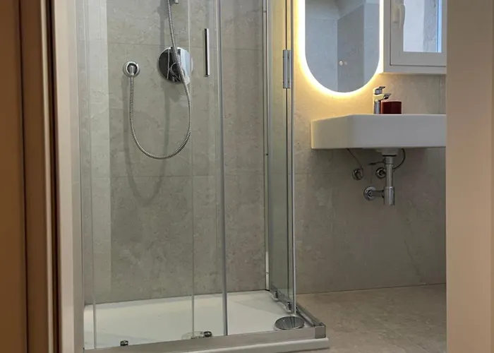 - Broseta 32 Apartment