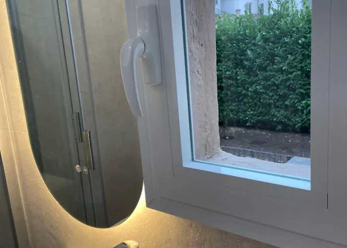 - Broseta 32 Apartment *